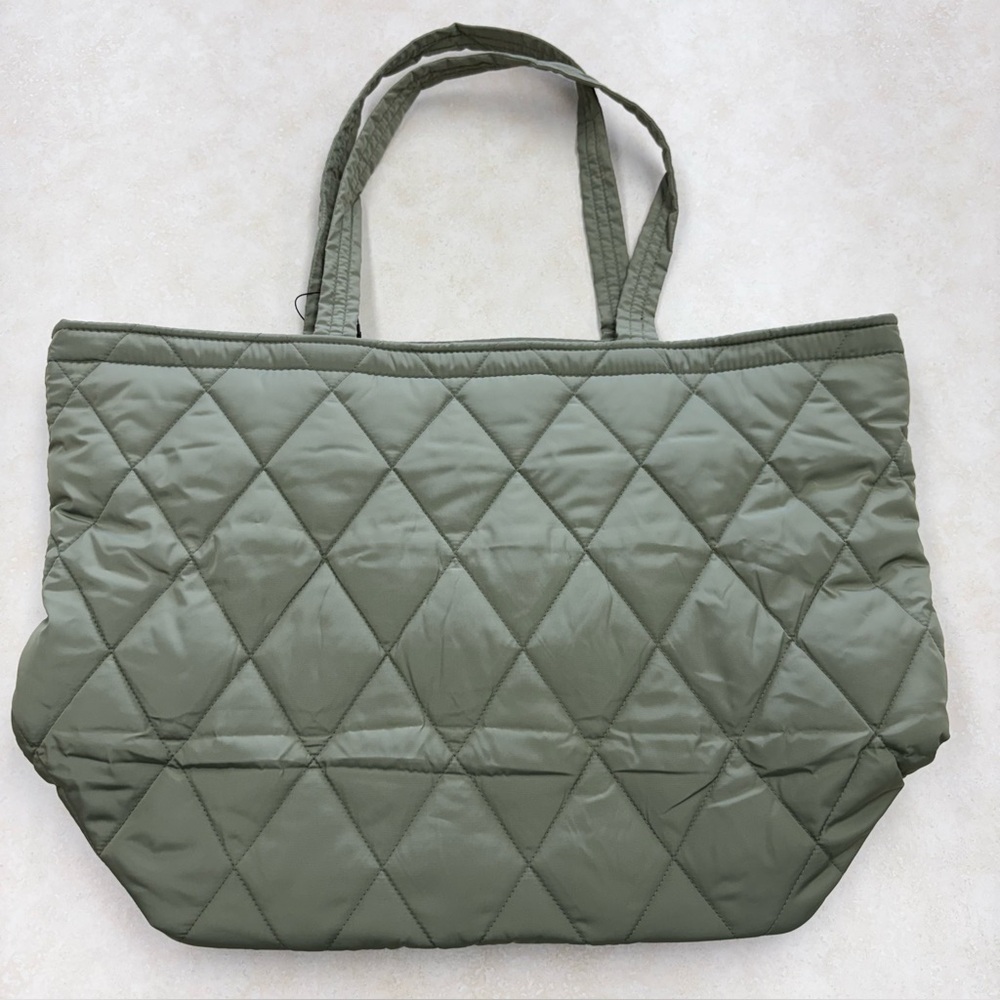 Vera Bradley Essential Grand Tote Deep Lichen Green NWT